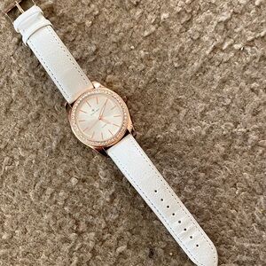 Bella & Rose White and Rose Gold Women's Watch. EUC.